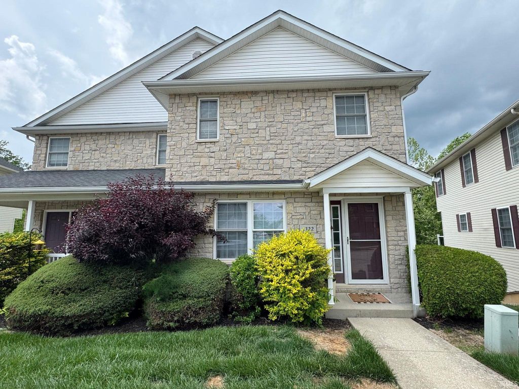 Photo of 1322 S Cobble Creek Circle, Bloomington, IN 47401 (MLS # 202619084)