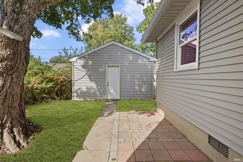 Tiny photo for 1904 Greenbush Street, Lafayette, IN 47904 (MLS # 202540595)