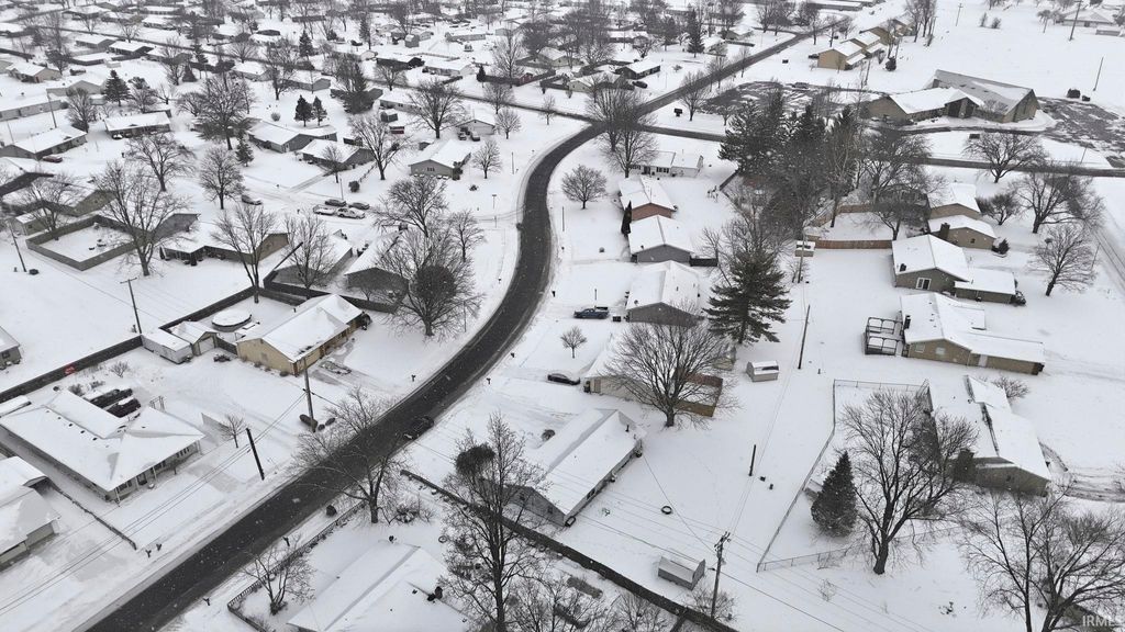 Photo of 1301 Superior Drive, Auburn, IN 46706 (MLS # 202603167)