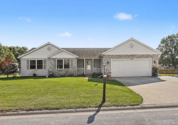 58044 HERITAGE POINTE DR, SOUTH BEND, IN 46619 - Image 27752e3c8d8dc102e41696fb3337f9fa/650530860