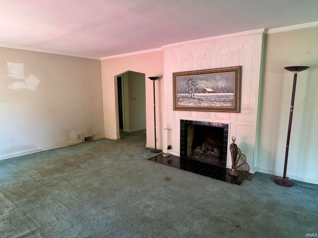 Photo of 1401 Greenfield Road, Evansville, IN 47715 (MLS # 202612265)