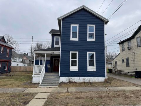 Photo of 112 8th Street, Logansport, IN 46947 (MLS # 202605576)