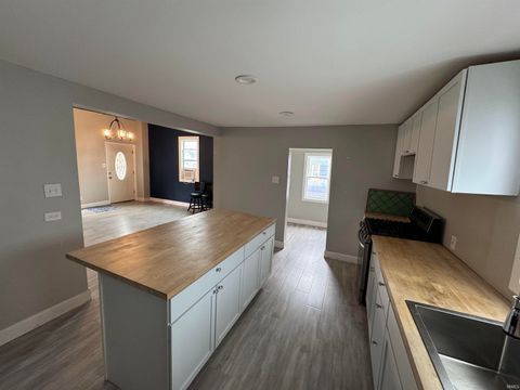 Tiny photo for 112 8th Street, Logansport, IN 46947 (MLS # 202605576)