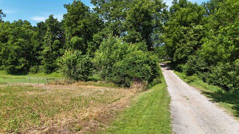 Tiny photo for 850 W, Logansport, IN 46947 (MLS # 202524254)