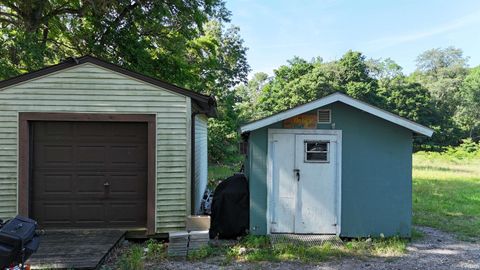 Tiny photo for 850 W, Logansport, IN 46947 (MLS # 202524254)