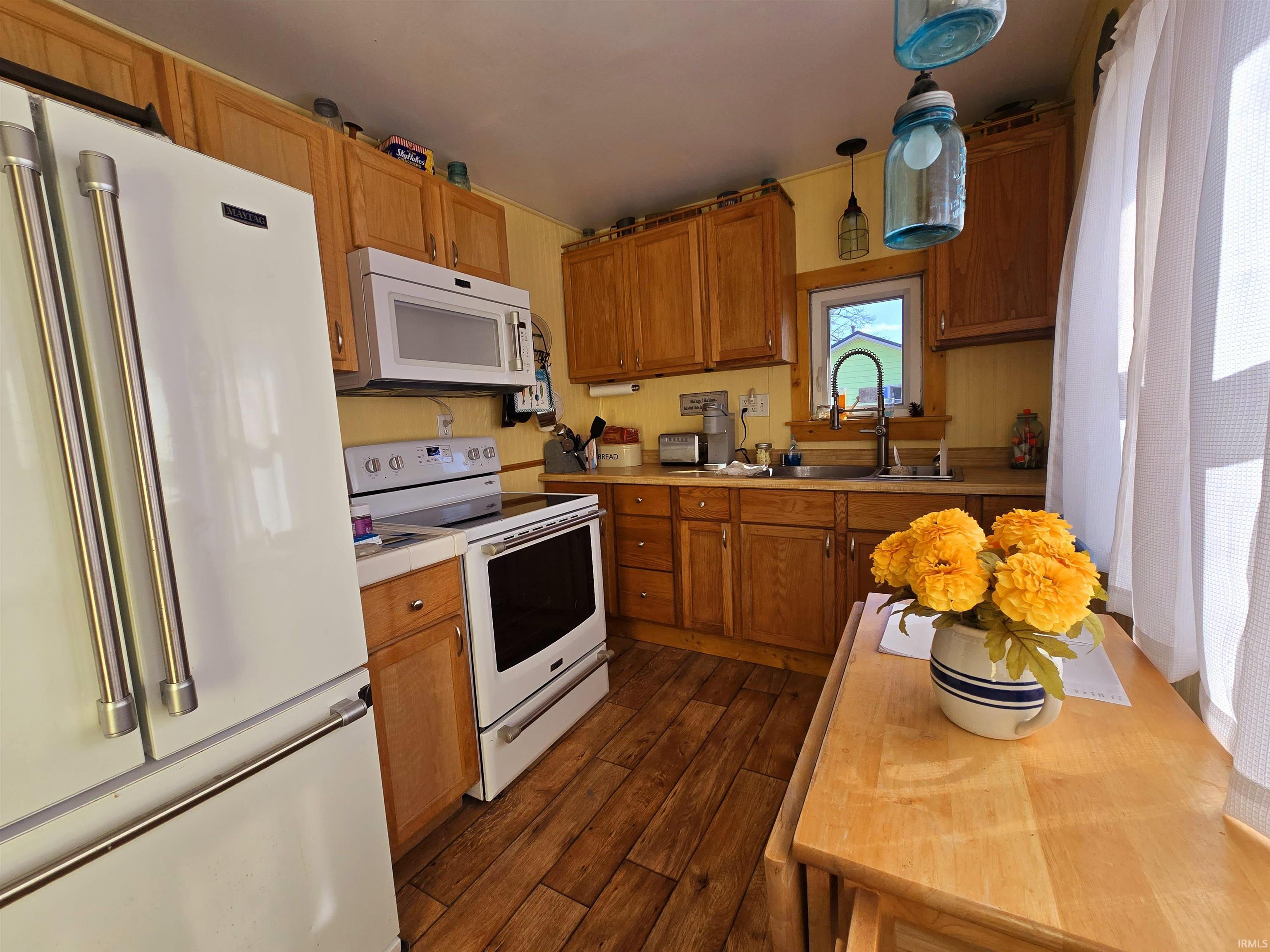 Listing image 1