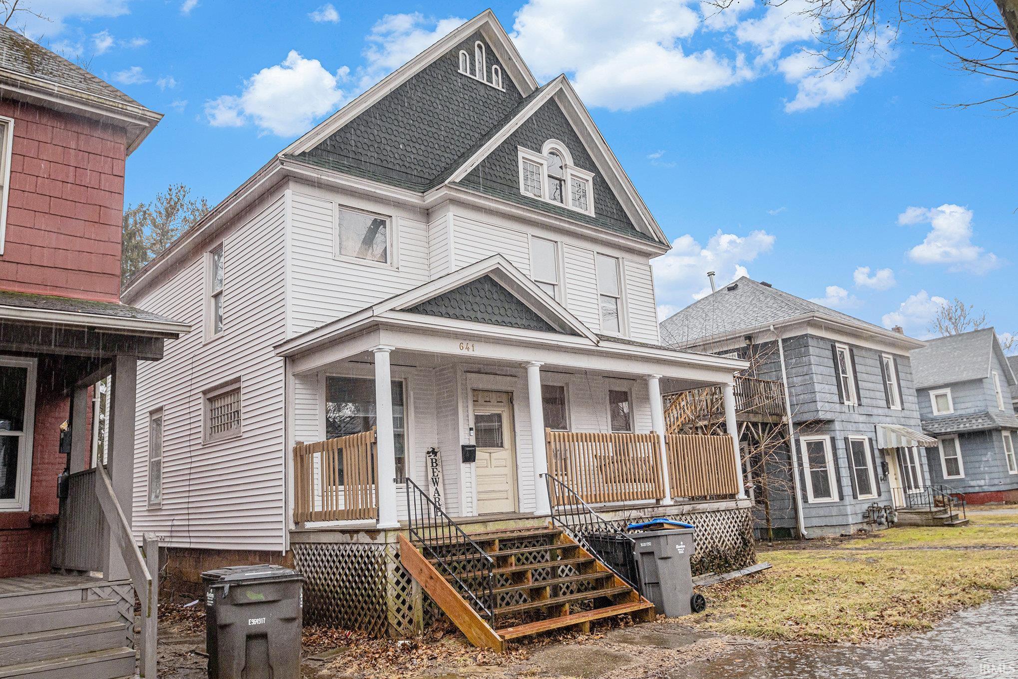 Elkhart, Indiana 46514, United States, 5 Bedrooms Bedrooms, ,2 BathroomsBathrooms,Residential,Active,83762