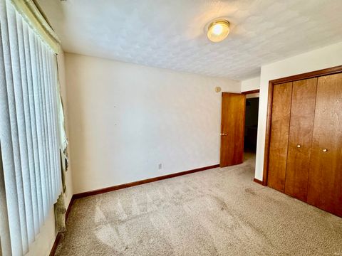 Tiny photo for 416 Mirage Drive, Kokomo, IN 46901 (MLS # 202605758)