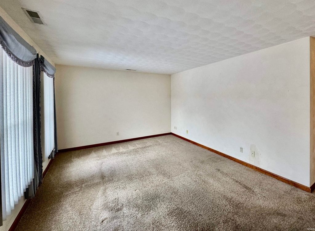 Photo of 416 Mirage Drive, Kokomo, IN 46901 (MLS # 202605758)