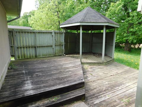 Tiny photo for 823 Hidden Acres Drive, Bedford, IN 47421 (MLS # 202618666)