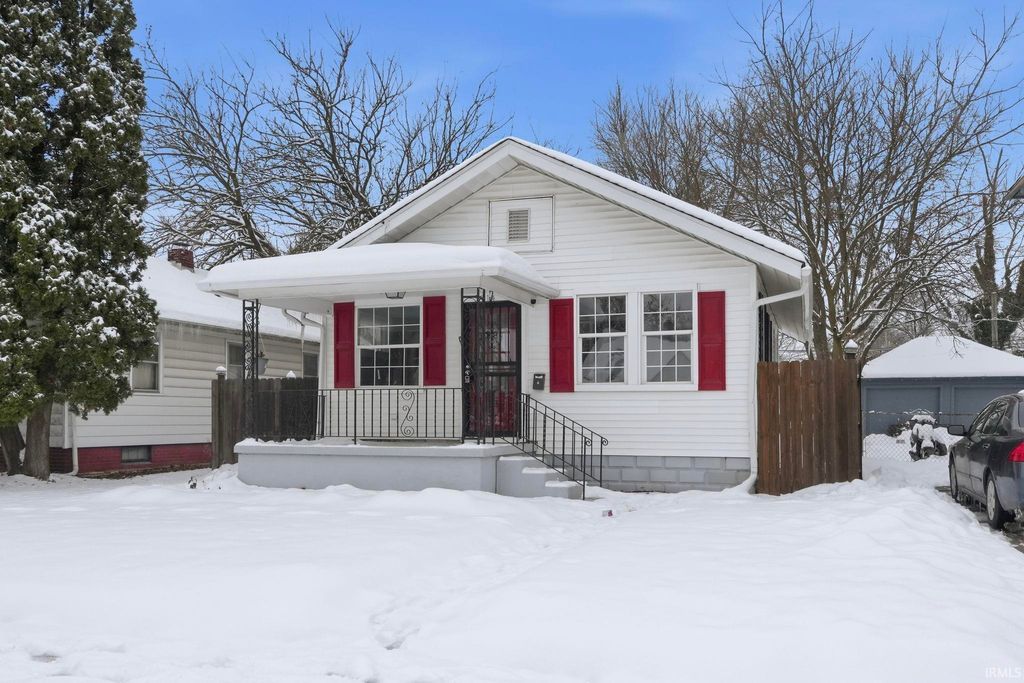 Photo of 3314 Reed Street, Fort Wayne, IN 46806 (MLS # 202547911)