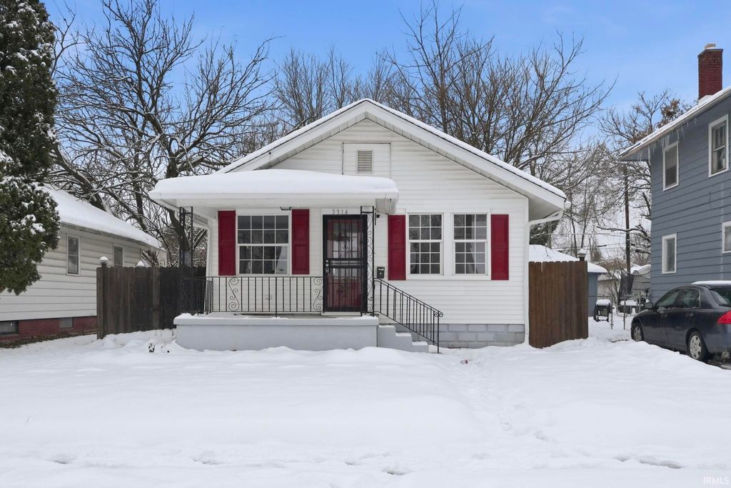 Photo of 3314 Reed Street, Fort Wayne, IN 46806 (MLS # 202547911)