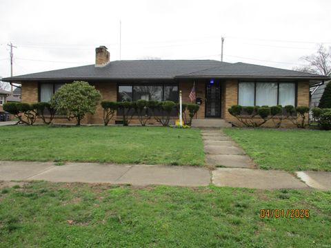 Photo of 1225 Kilbourn Street, Elkhart, IN 46514 (MLS # 202611227)