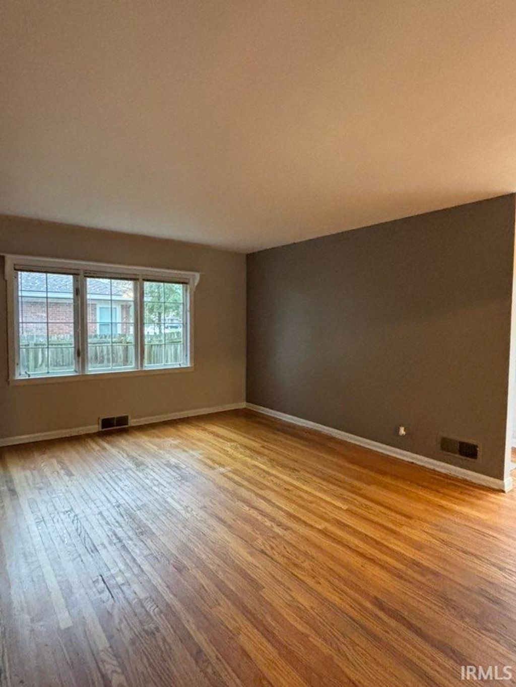 Photo of 5613 Jefferson Avenue, Evansville, IN 47715 (MLS # 202547447)