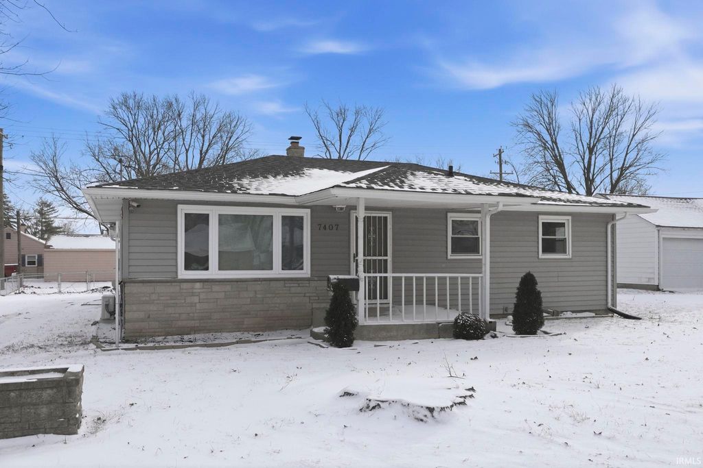 Photo of 7407 Bluffton Road, Fort Wayne, IN 46809 (MLS # 202602281)
