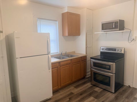 Tiny photo for 216 S Dill Street, Muncie, IN 47303 (MLS # 202630222)