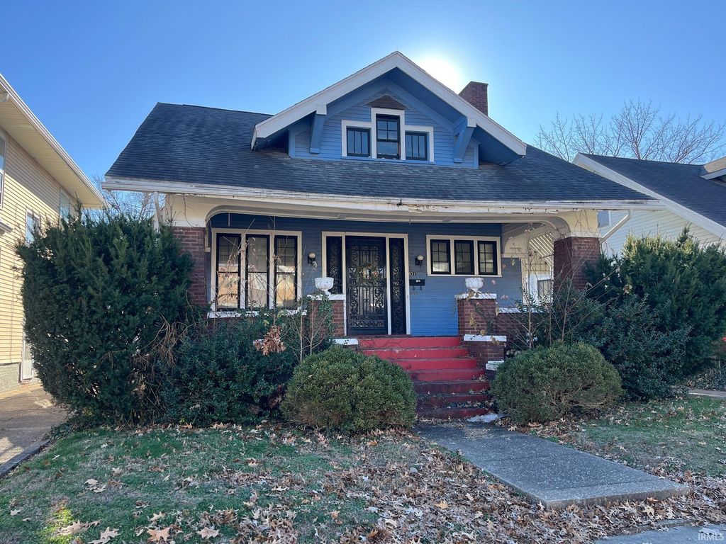 Photo of 831 E Gum Street, Evansville, IN 47713 (MLS # 202548977)