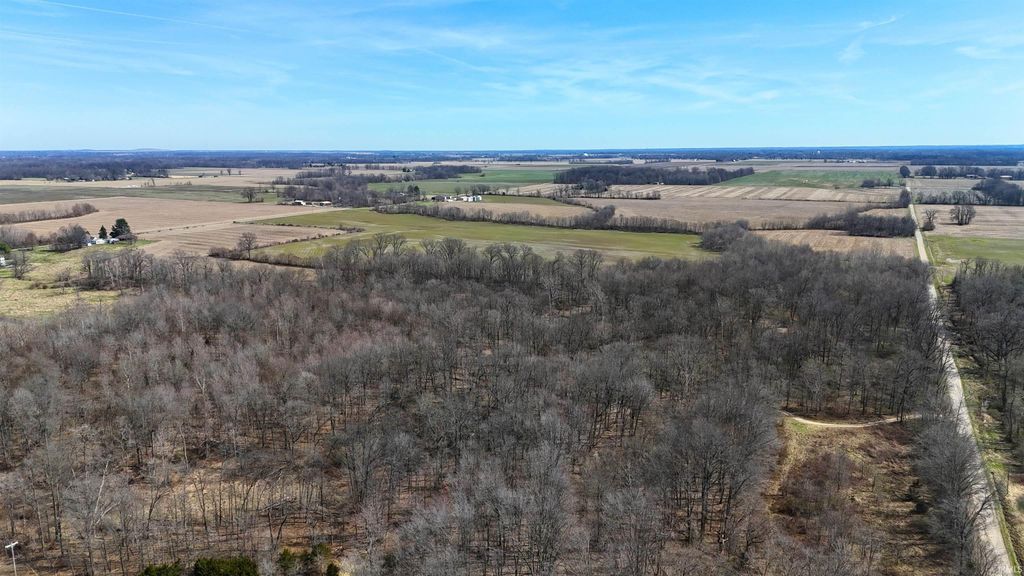 Photo of 21 Acres County Rd 600, Shelburn, IN 47849 (MLS # 202610030)