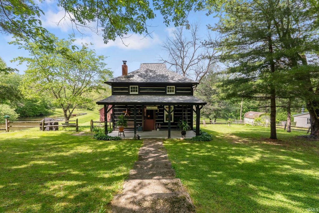 Photo of 6410 N State Road 135, Morgantown, IN 46160 (MLS # 202615623)