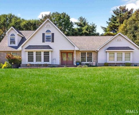 Photo of 3920 S Deerfield Drive, Bloomington, IN 47401 (MLS # 202542466)