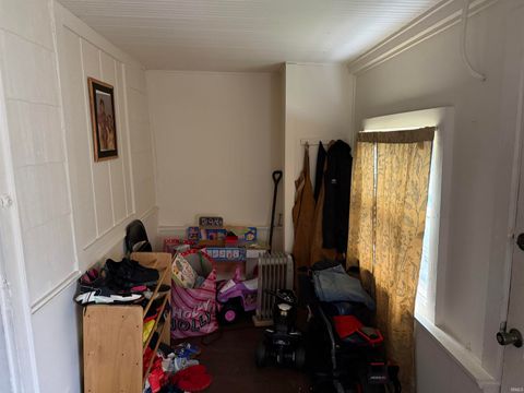 Tiny photo for 1158 E Indiana Avenue, South Bend, IN 46613 (MLS # 202609920)