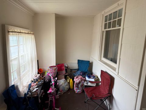 Tiny photo for 1158 E Indiana Avenue, South Bend, IN 46613 (MLS # 202609920)