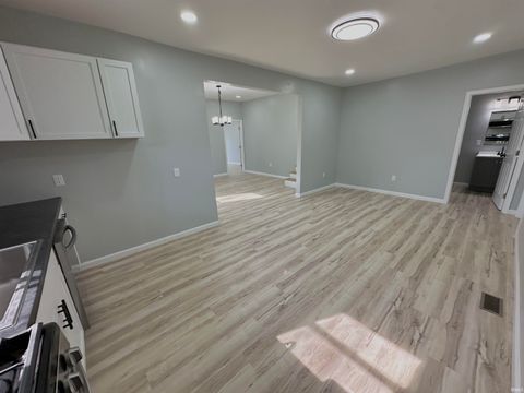 Tiny photo for 710 E Superior Street, Kokomo, IN 46901 (MLS # 202613702)