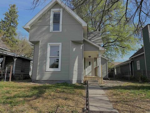 Tiny photo for 710 E Superior Street, Kokomo, IN 46901 (MLS # 202613702)