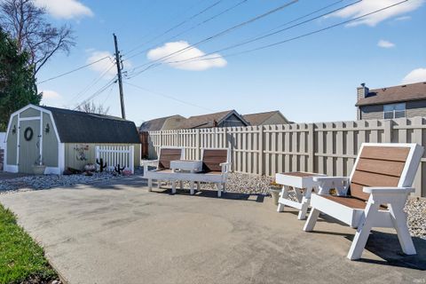 Tiny photo for 501 S DIXON Road, Kokomo, IN 46901 (MLS # 202608058)