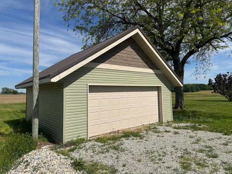 Tiny photo for 6514 Fort Wayne Road, Rochester, IN 46975 (MLS # 202602780)