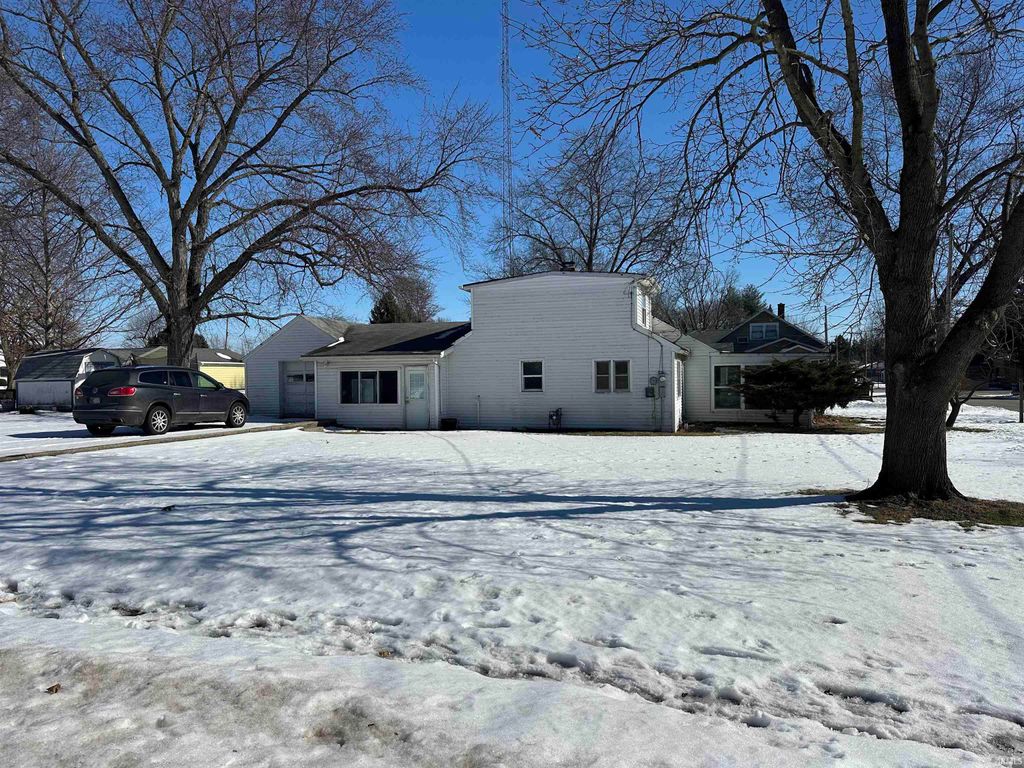 Photo of 106 E Lewis Street, Culver, IN 46511 (MLS # 202605498)