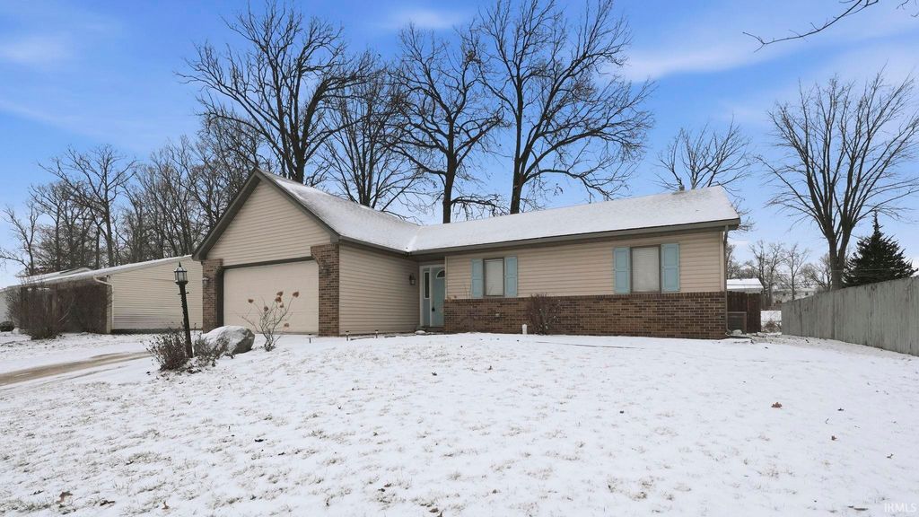 Photo of 2230 Foxboro Drive Dr, Fort Wayne, IN 46818 (MLS # 202601805)