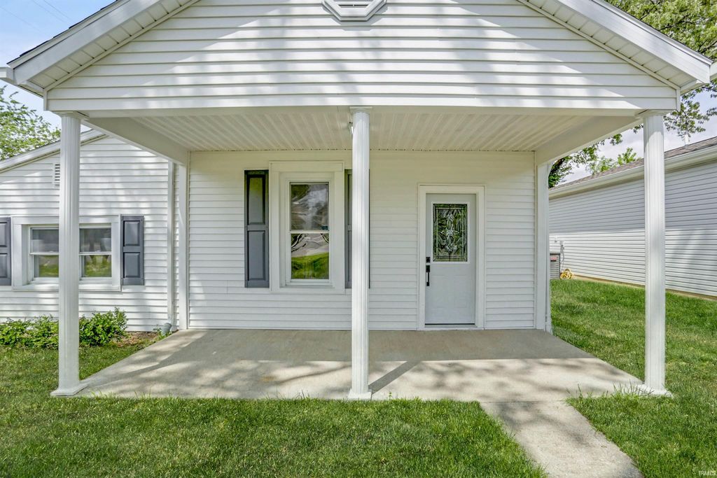 Photo of 615 Washington Street, Rockport, IN 47635 (MLS # 202608641)