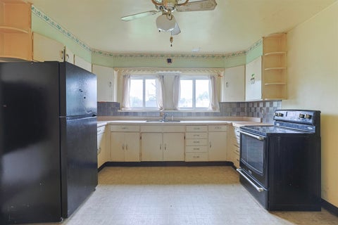 Tiny photo for 19702 Pasadena Avenue, South Bend, IN 46614 (MLS # 202641709)