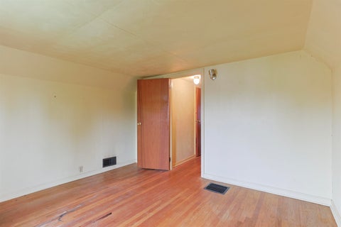 Tiny photo for 19702 Pasadena Avenue, South Bend, IN 46614 (MLS # 202641709)