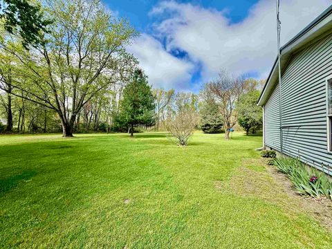 Tiny photo for 7174 N 725 W, Winamac, IN 46996 (MLS # 202614995)