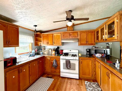 Tiny photo for 7174 N 725 W, Winamac, IN 46996 (MLS # 202614995)