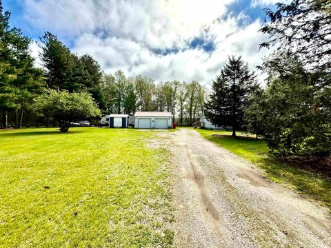 Tiny photo for 7174 N 725 W, Winamac, IN 46996 (MLS # 202614995)