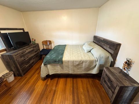 Tiny photo for 533 Grayton Road, Kingsford Heights, IN 46346 (MLS # 202605641)