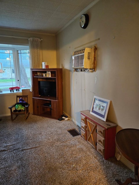Tiny photo for 332 Monroe Avenue, Peru, IN 46970 (MLS # 202637638)