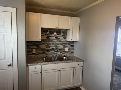 Tiny photo for 1019 E ELM Street, Kokomo, IN 46901 (MLS # 202612768)