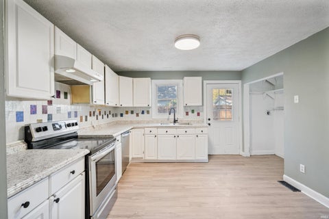 Tiny photo for 1410 N Leeds Street, Kokomo, IN 46901 (MLS # 202643904)
