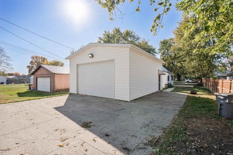 Tiny photo for 1410 N Leeds Street, Kokomo, IN 46901 (MLS # 202643904)