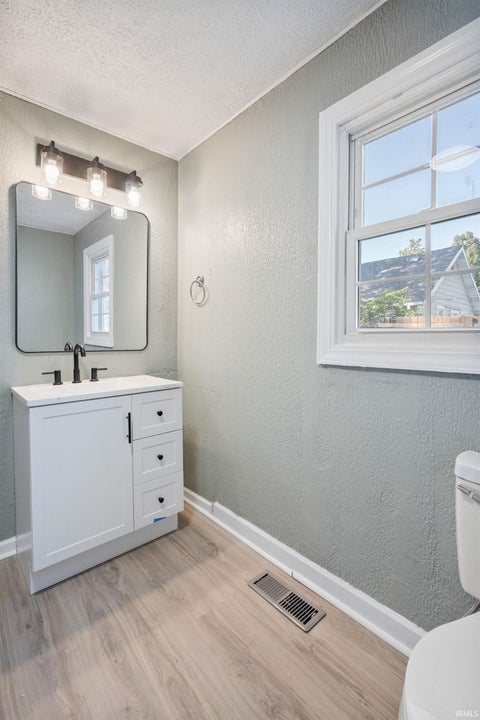 Tiny photo for 1410 N Leeds Street, Kokomo, IN 46901 (MLS # 202643904)