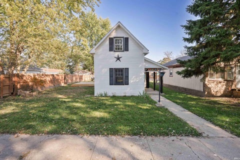 Tiny photo for 1410 N Leeds Street, Kokomo, IN 46901 (MLS # 202643904)