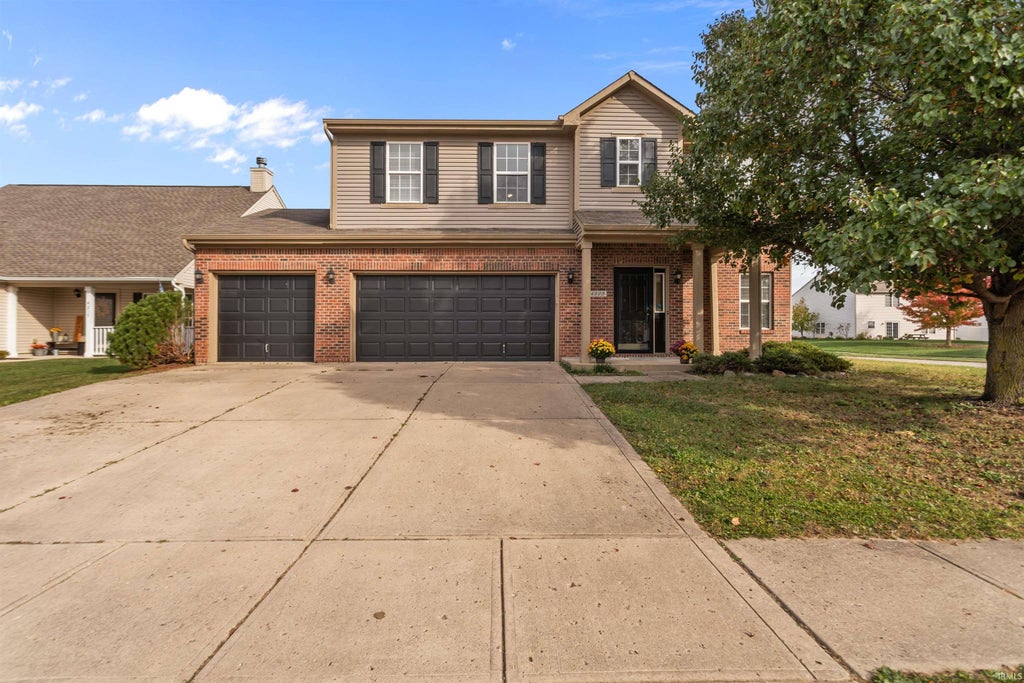 Photo of 4225 Thompson Drive, Marion, IN 46953 (MLS # 202644419)