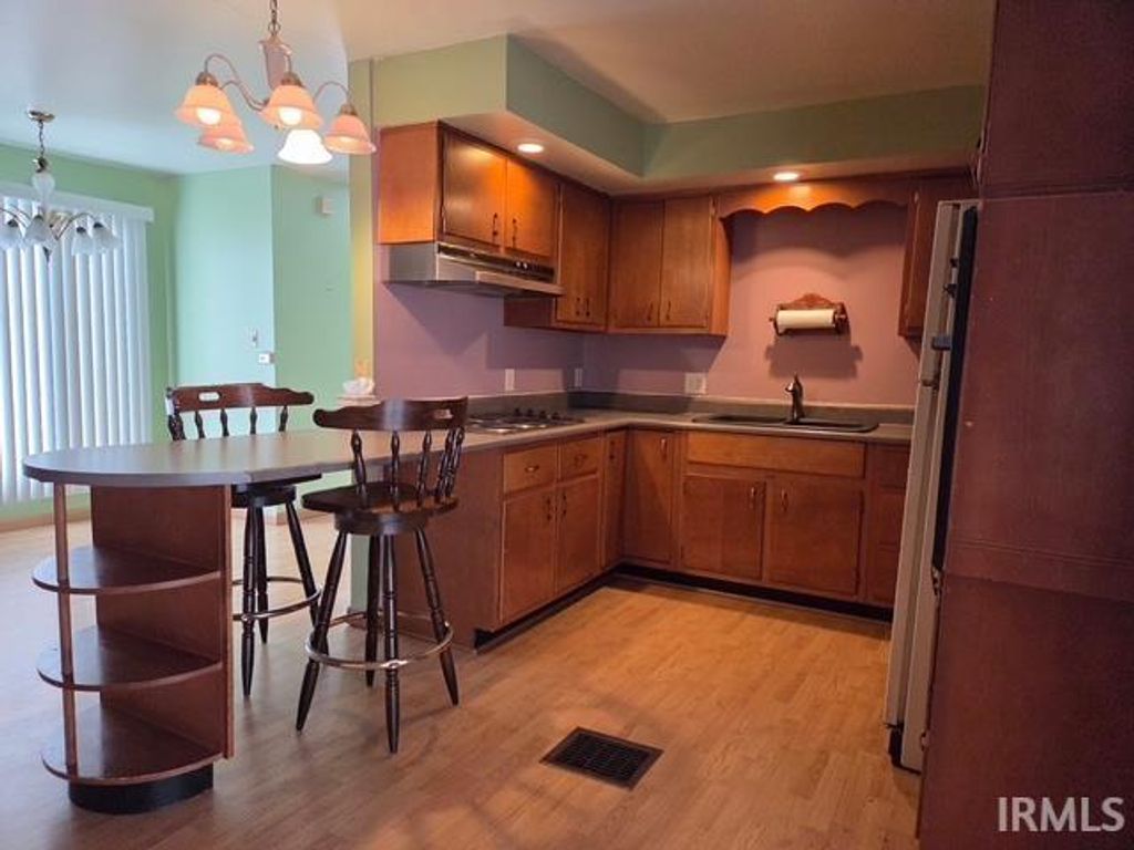 Photo of 116 E Stephenson Street, Marion, IN 46052 (MLS # 202548017)