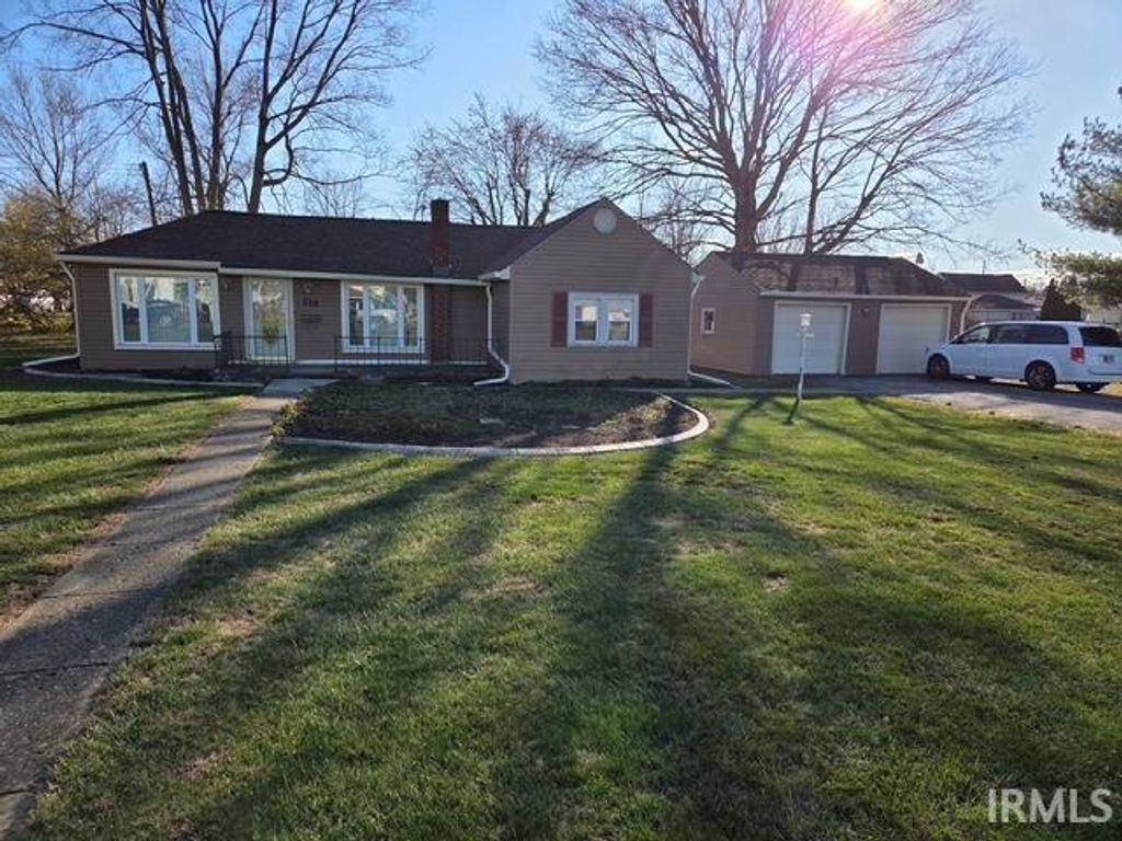 Photo of 116 E Stephenson Street, Marion, IN 46052 (MLS # 202548017)