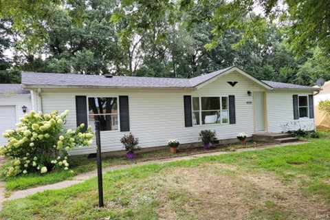 Photo of 30800 Oaksprings Drive, Granger, IN 46530 (MLS # 202634554)