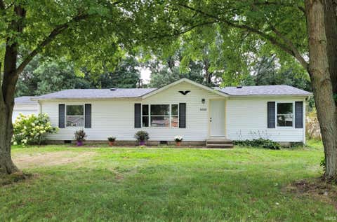 Tiny photo for 30800 Oaksprings Drive, Granger, IN 46530 (MLS # 202634554)